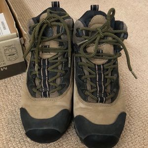 Merrill Hiking Boots